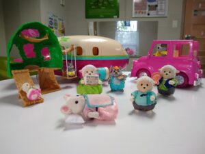 Using Calico Critters & Li’l Woodzeez in Speech & Language Treatment